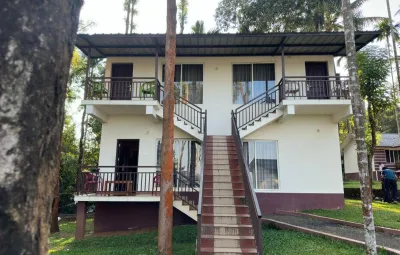 Family Hall Cottage Image