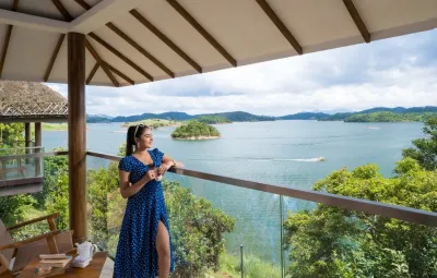 Luxury Lake view with balcony Image