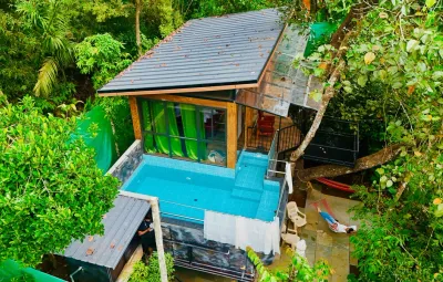 Ayani Hut  Image